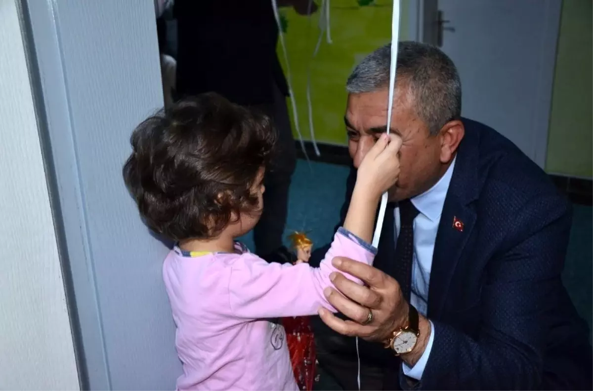 Başkan Kaplan, yeni yılda çocukları unutmadı