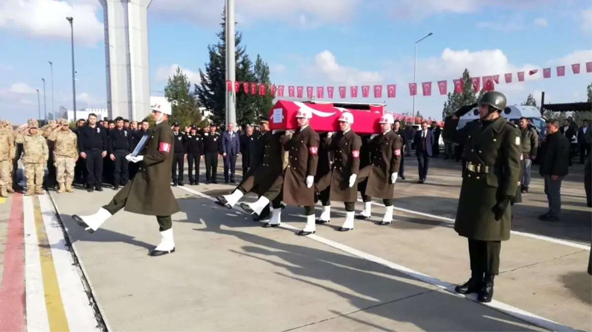 Şehit onbaşı memleketine uğurlandı