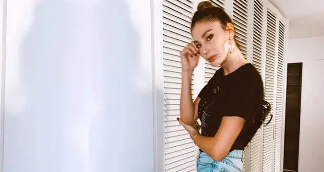 Şeyma Subaşı'ndan dikkat çeken yeni yıl mesajı: Bazı yanlışları düzeltme fırsatım var Şeyma Subaşı'ndan dikkat çeken yeni yıl mesajı: Bazı yanlışları düzeltme fırsatım var