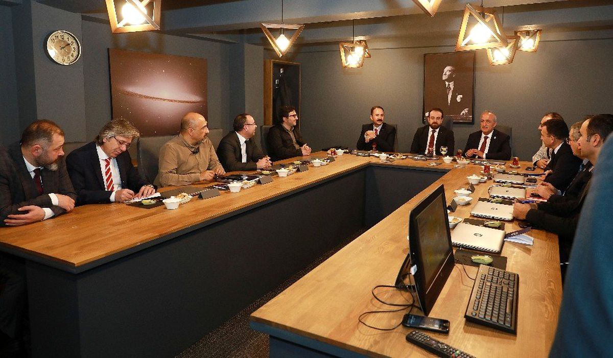 Türkiye'nin stratejik ve jeopolitik konumu Atatürk Üniversitesi'nde konuşuldu