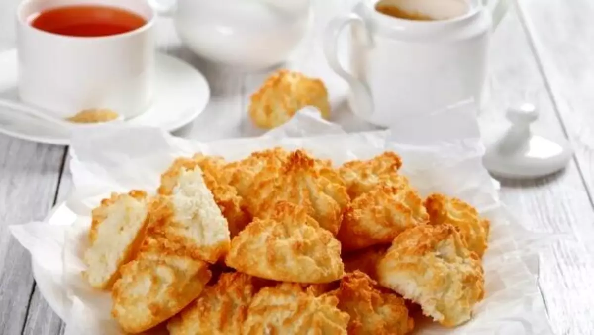 4 Malzemeli Hindistan Cevizli Kurabiye Tarifi