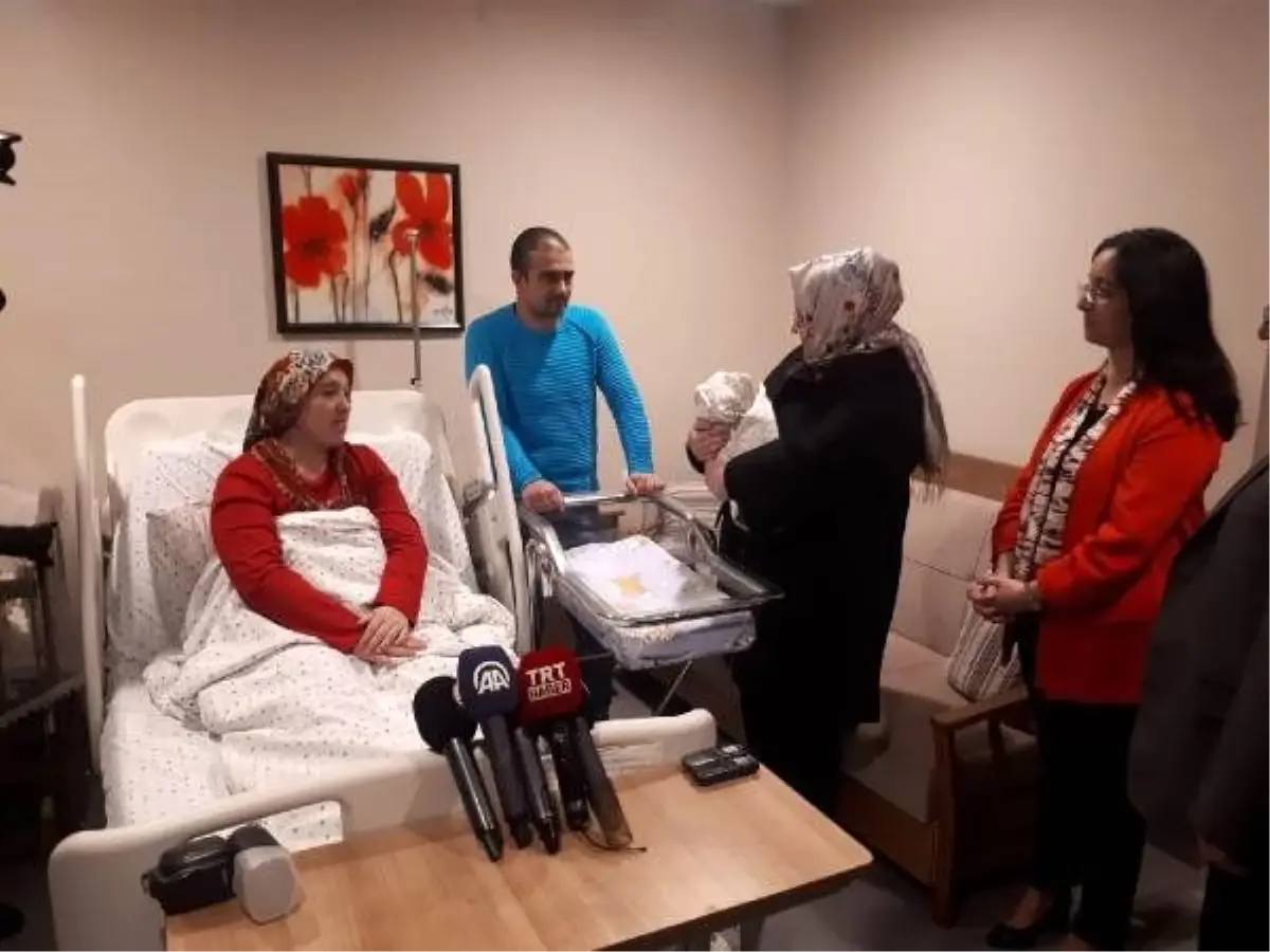 Ankara'da yeni yılın ilk bebeği doğdu