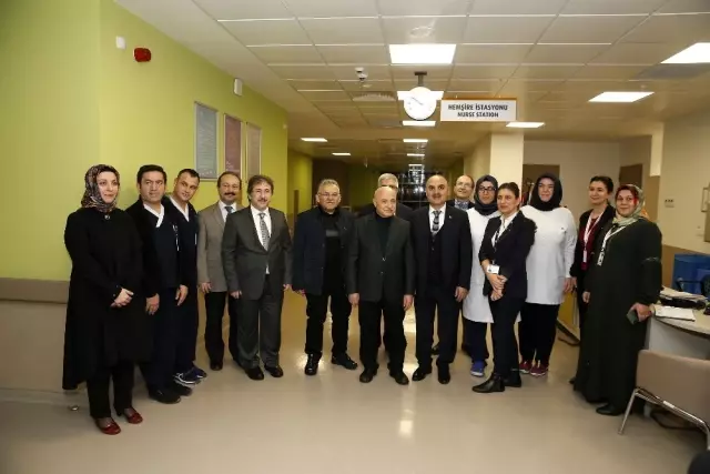 Başkan Büyükkılıç, Vali Günaydın ile birlikte görev başındakilere moral verdi Başkan Büyükkılıç, Vali Günaydın ile birlikte görev başındakilere moral verdi