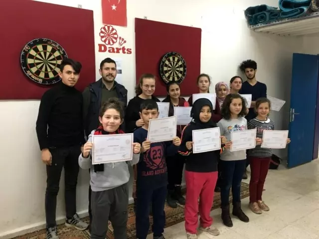 Dart kursiyerleri belgelerini aldı Dart kursiyerleri belgelerini aldı