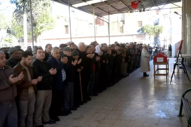 Kıbrıs gazisi son yolculuğuna uğurlandı