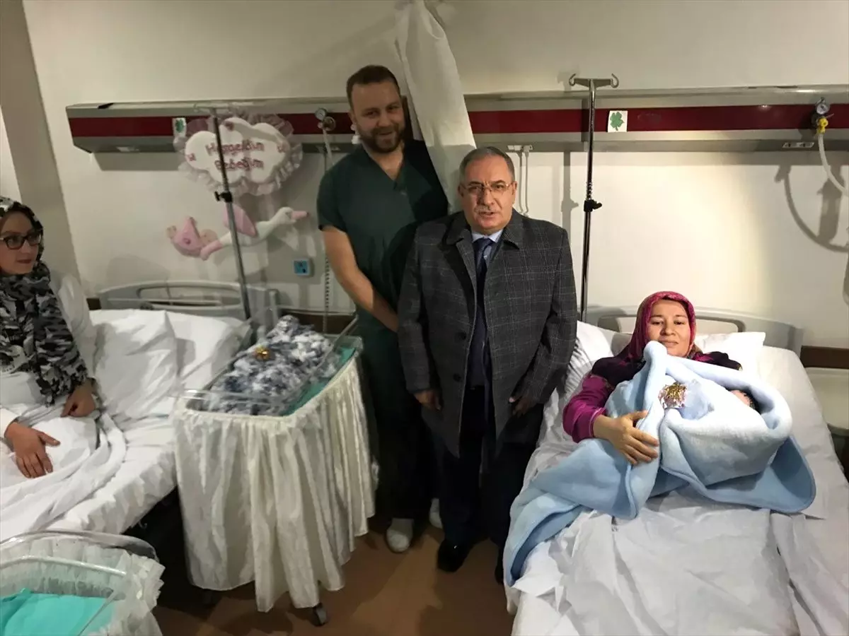Sakarya'da yılın ilk bebeği doğdu