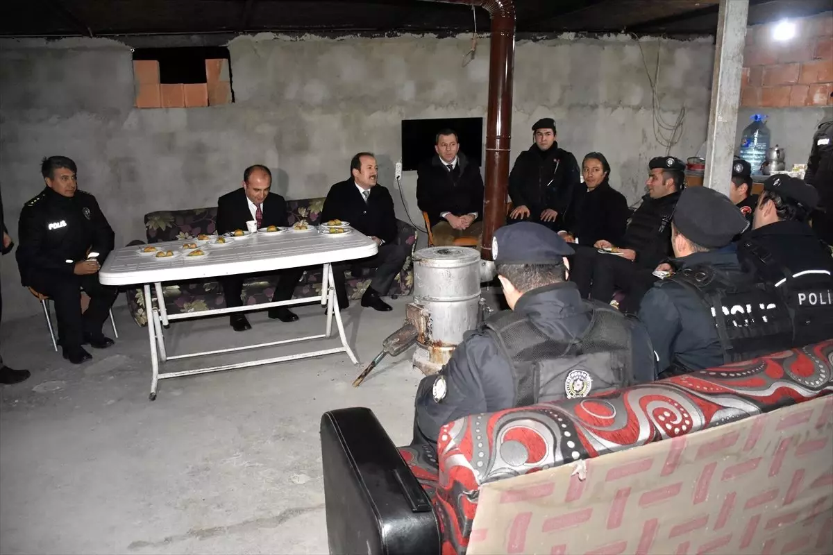 Şırnak Valisi Pehlivan, yeni yılı Mehmetçik ile karşıladı Açıklaması