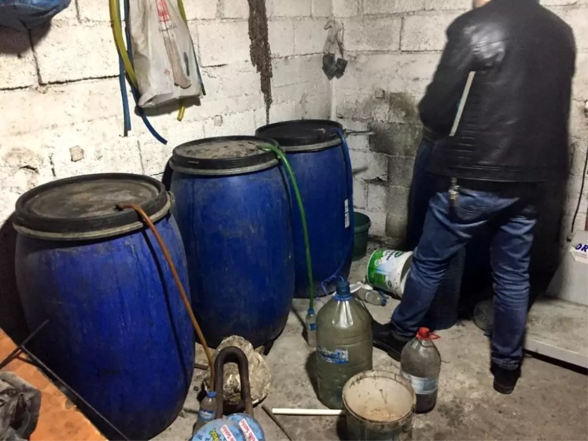 Tarsus'ta kaçak içki operasyonu