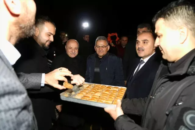 Vali Günaydın, yeni yıl tedbirlerini yerinde denetledi Vali Günaydın, yeni yıl tedbirlerini yerinde denetledi