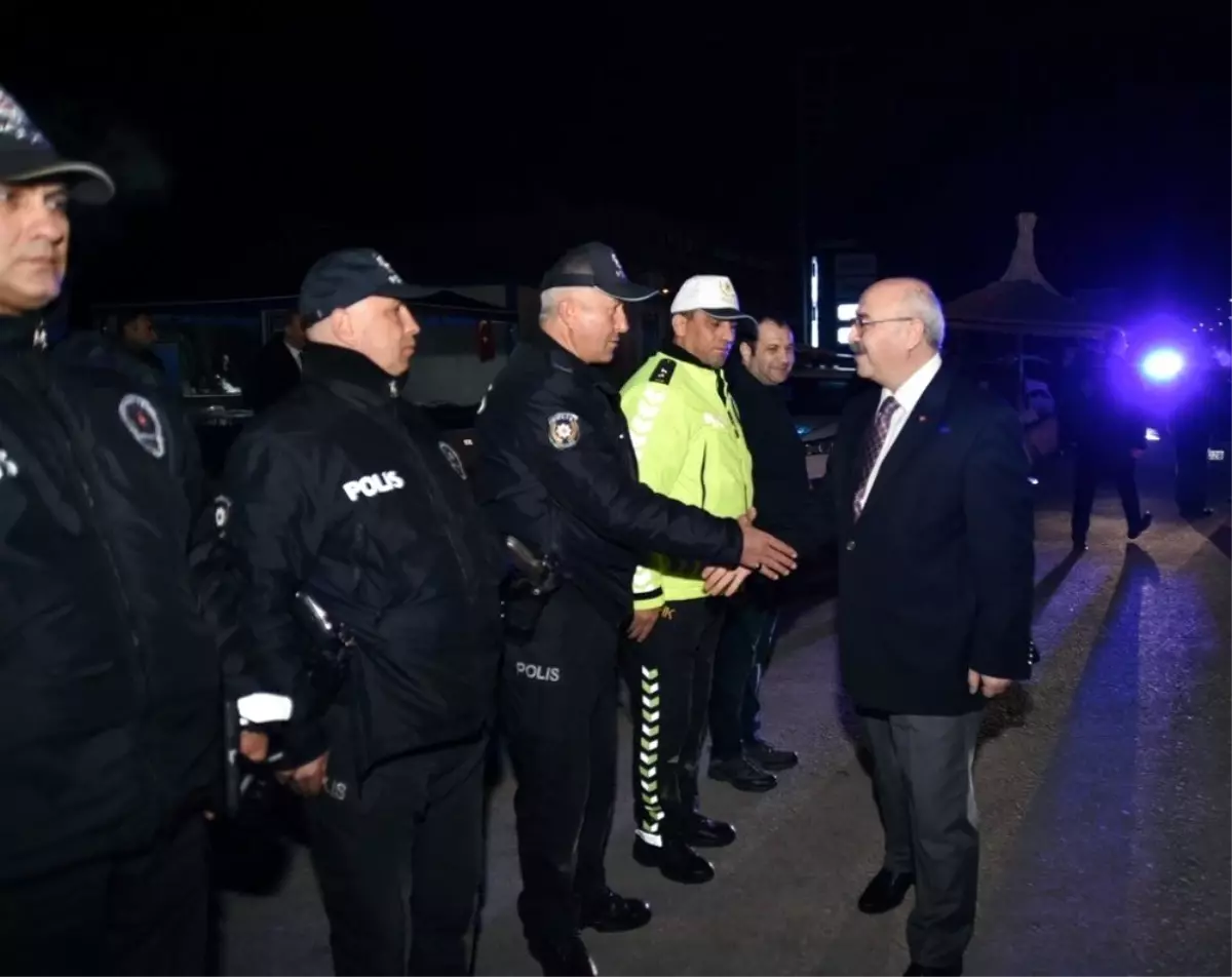 Vali Köşger 2020 yılını güvenlik güçleriyle birlikte karşıladı