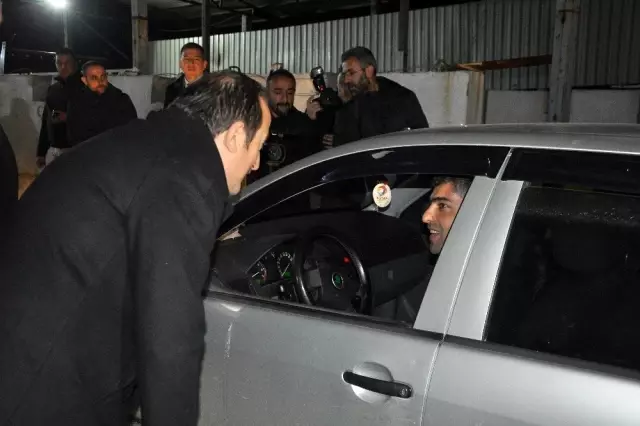 Vali Pehlivan, güvenlik güçlerini yalnız Bırakmadı Vali Pehlivan, güvenlik güçlerini yalnız Bırakmadı