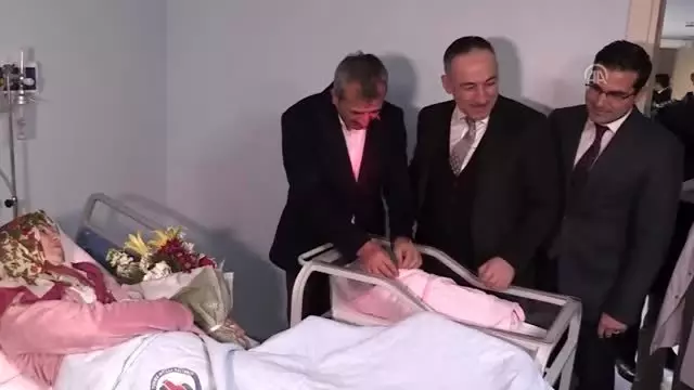 Yeni yılın ilk bebekleri dünyaya geldi Yeni yılın ilk bebekleri dünyaya geldi