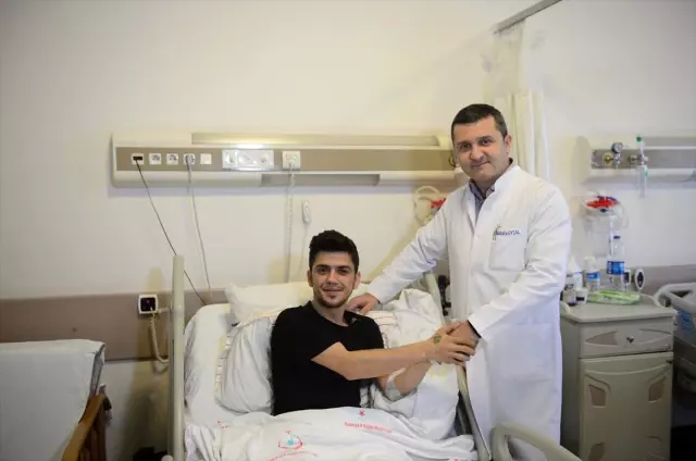 Yıllardır hayalini kurduğu boy uzunluğuna ulaşmayı umut ediyor Yıllardır hayalini kurduğu boy uzunluğuna ulaşmayı umut ediyor
