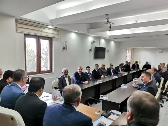 Ahlatcı, '2020 yılı Çorum için yatırım yılı olacak' Ahlatcı, '2020 yılı Çorum için yatırım yılı olacak'