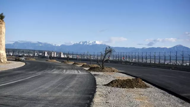 Antalya manzaralı bulvara Türkeş'in ismi verildi