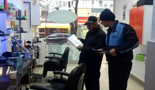 Bafra'da berberler denetlendi Bafra'da berberler denetlendi