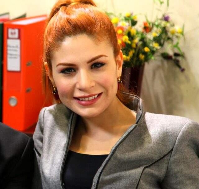 Güzel oyuncu Yeliz Kuvancı Tutunamayanlar ile ekranlara dönüyor