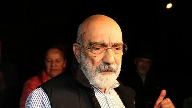 İstinaf mahkemesi Ahmet Altan'a verilen hapis cezasını hukuka uygun buldu İstinaf mahkemesi Ahmet Altan'a verilen hapis cezasını hukuka uygun buldu