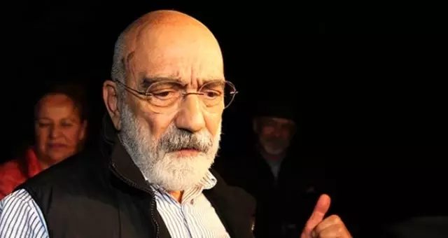 İstinaf mahkemesi Ahmet Altan'ın 5 yıl 11 aylık hapis cezalarını onadı İstinaf mahkemesi Ahmet Altan'ın 5 yıl 11 aylık hapis cezalarını onadı