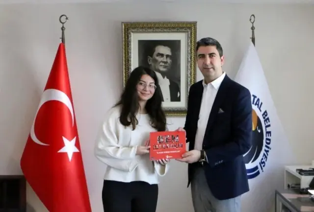 Kartallı Stanford Öğrencisi Neval Çam'dan, Başkan Gökhan Yüksel'e ziyaret