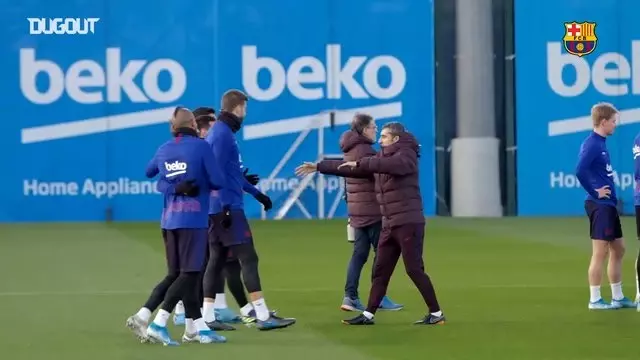 Messi ve Suarez Takıma Katıldı Messi ve Suarez Takıma Katıldı