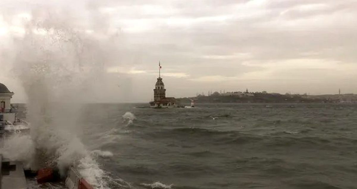 Meteoroloji'den İstanbul için fırtına uyarısı: Hızı 110 km'yi bulacak