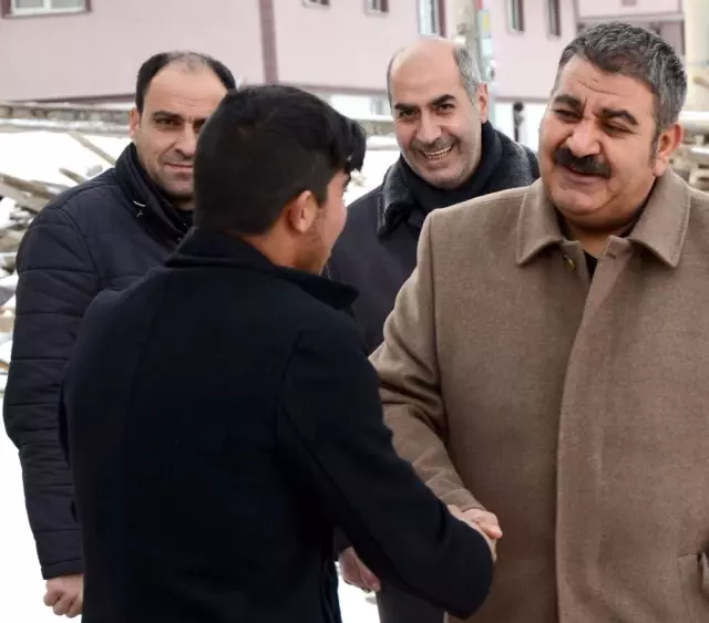 Sunar: 'Hizmet rotamızı Palandökenliler belirler' Sunar: 'Hizmet rotamızı Palandökenliler belirler'