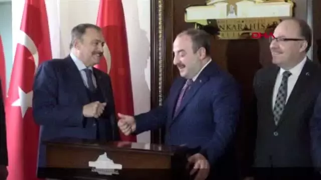 Afyon bakan varank türkiye'nin otomobili yurt dışında da ilgi gördü