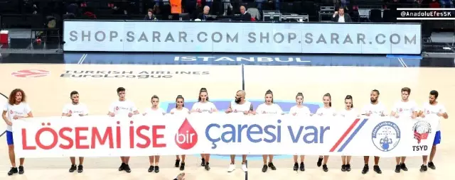Anadolu Efes'in maçında gerçekleşen 'Kan Kanseri Mücadele Dansı' büyük alkış topladı Anadolu Efes'in maçında gerçekleşen 'Kan Kanseri Mücadele Dansı' büyük alkış topladı