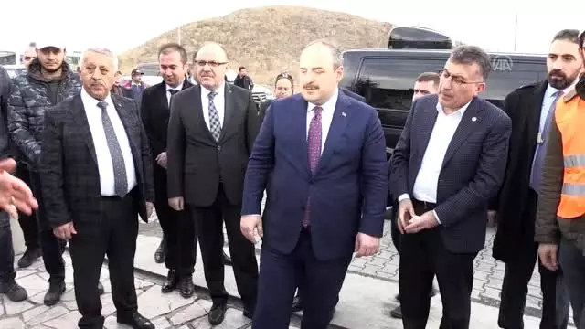 Bakan Varank, 'sürücüsüz tarım aracı' ve 'kaya kamyonu'nu test etti