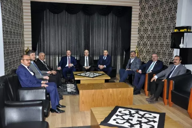 Bakan Varank: 'Yerli otomobil tüm dünyada ilgi gördü'