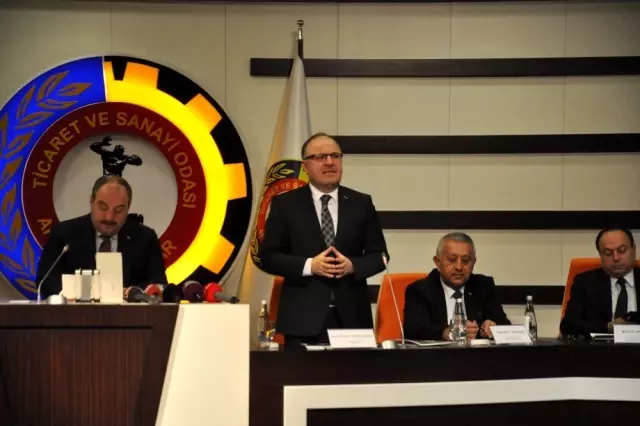 Bakan Varank: 'Yerli otomobil tüm dünyada ilgi gördü'