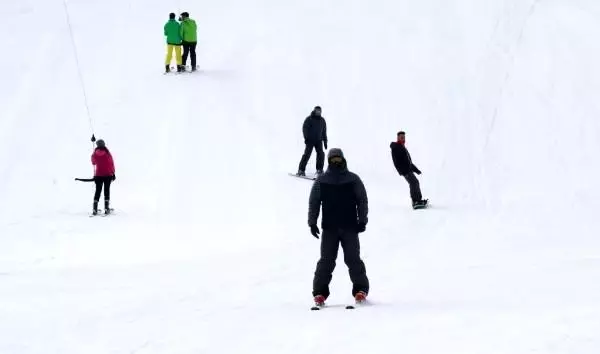 Salda Kayak Merkezi'nde sezon açıldı