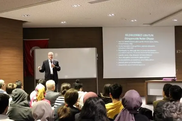 Yapay zeka insan zekasını geçemez Yapay zeka insan zekasını geçemez