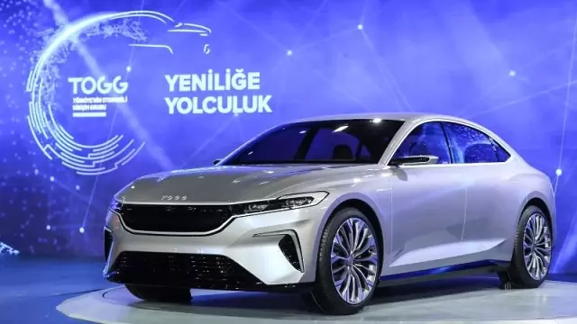 Yerli otomobilin üretim alanında inceleme yapıldı Yerli otomobilin üretim alanında inceleme yapıldı