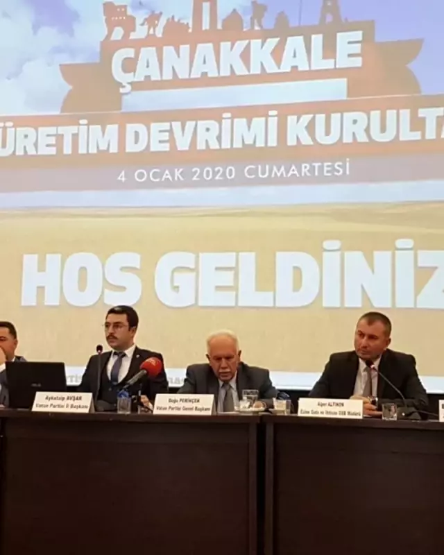Ezine Gıda İhtisas OSB Müdürü Altınok, 'Üretim Devrimi Kurultayı'na konuşmacı olarak katıldı