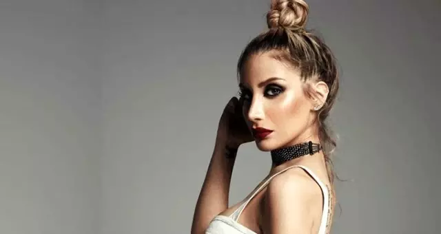 İrem Derici, sosyal medya hesabından tüm paylaşımlarını sildi İrem Derici, sosyal medya hesabından tüm paylaşımlarını sildi