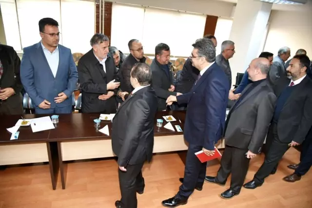 Nakliyeci esnafıyla Konya milletvekilleri bir araya geldi Nakliyeci esnafıyla Konya milletvekilleri bir araya geldi