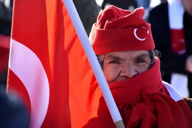 Vefakar gençlik, fedakar ecdadı 105'inci yılında anıyor Vefakar gençlik, fedakar ecdadı 105'inci yılında anıyor