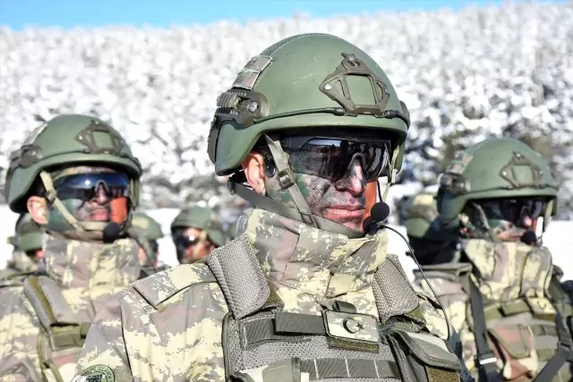 Vefakar gençlik, fedakar ecdadı 105'inci yılında anıyor Vefakar gençlik, fedakar ecdadı 105'inci yılında anıyor