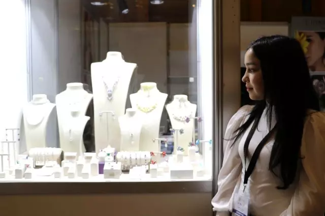 2020'nin ilk Mücevher Alım Heyeti'ne 25 ülke katıldı 2020'nin ilk Mücevher Alım Heyeti'ne 25 ülke katıldı