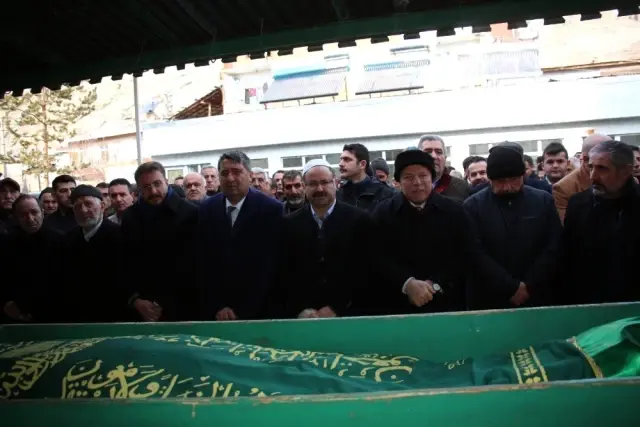 AK Parti eski Milletvekili Deligöz'ün baba acısı