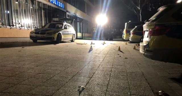 Almanya'da polise bıçakla saldırmaya çalışan Türk öldürüldü