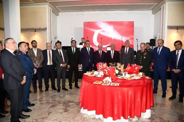 Başkan Karalar: '5 Ocak bizim onur günümüzdür' Başkan Karalar: '5 Ocak bizim onur günümüzdür'