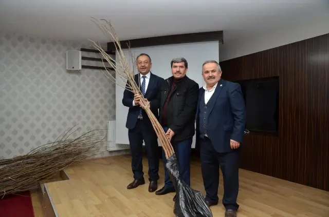 Çorum'da süneyle mücadele için 4 bin karadut fidanı dikilecek