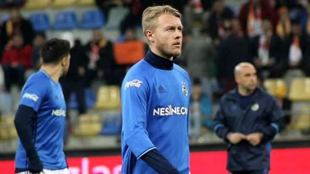 Fenerbahçe'nin gündemindeki Kjaer, Galatasaray'a önerildi.