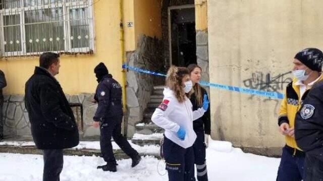 Kütahya'da vahşet! Evde bıçaklanmış kadın cesedi ile yakılmış erkek cesedi bulundu.