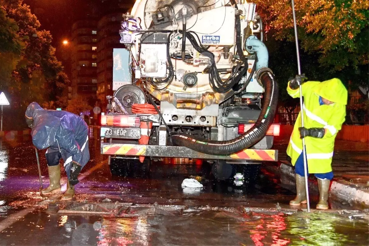 Mersin Büyükşehir Belediyesi, 'kırmızı kod' uyarısıyla teyakkuza geçti