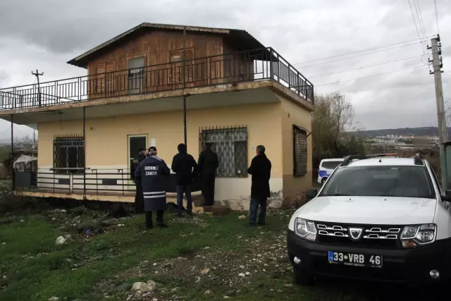 Mersin�de bazı evler su baskını endişesiyle tahliye ediliyor haberi