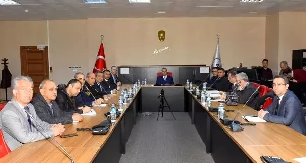 Mersin'de 'kırmızı kod' teyakkuzu (6) Mersin'de 'kırmızı kod' teyakkuzu (6)